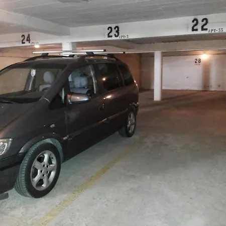 Apartment Charming In - 50 M² - Terrace Quarteira