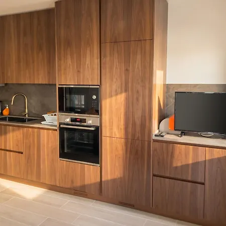 Апартаменты Charming In - 50 M² - Terrace Картейра